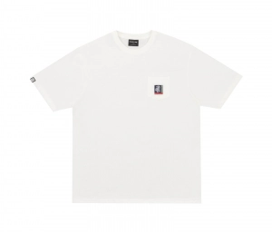 Camiseta Disturb Heritage Pocket T-Shirt in Off-White